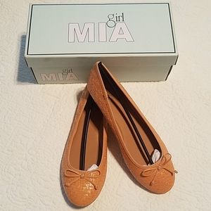 NIB MIA Ballerina Flats